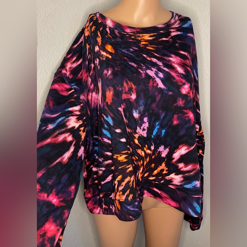 Juicy Couture Women's Tie-Dye Pullover Sweatshirt. Size 2X. NWT